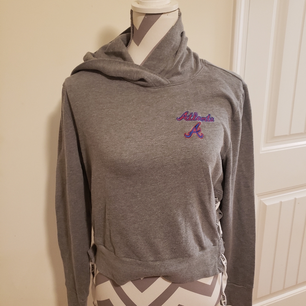 VS Atlanta Braves cropped hoodie
